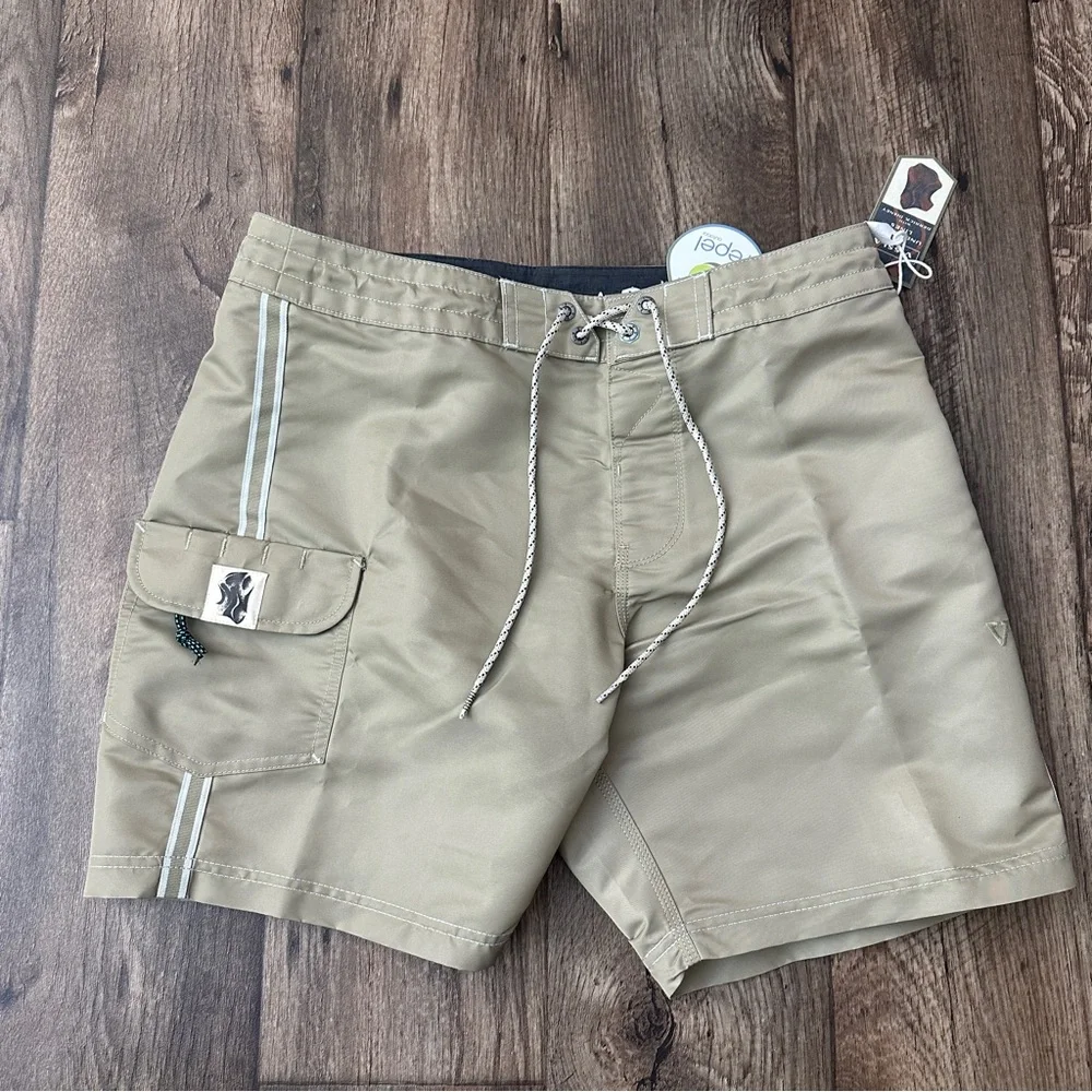 Vissla Nylon Shorts Men’s Size 31 Khaki